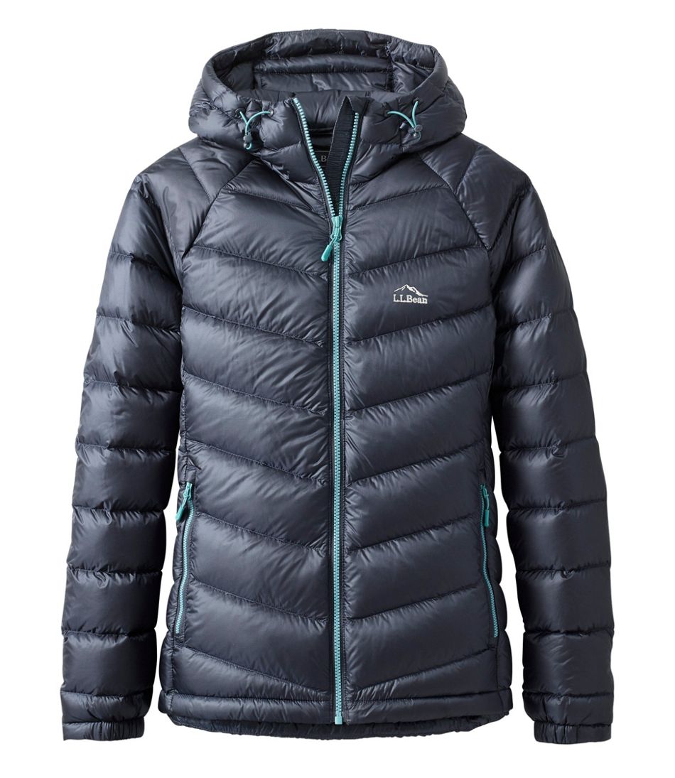 L.L.Bean Women's Ultralight 850 Down Hooded Jacket OUTERWEAR