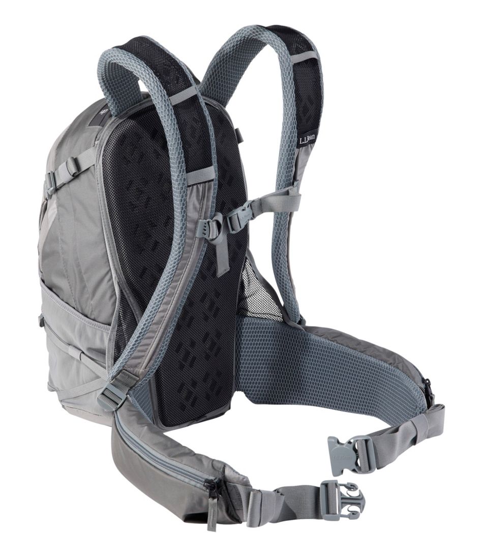 L.L.Bean Women's Ridge Runner Plus Day Pack, 22L OUTDOOR EQUIPMENT|BAG & TRAVEL