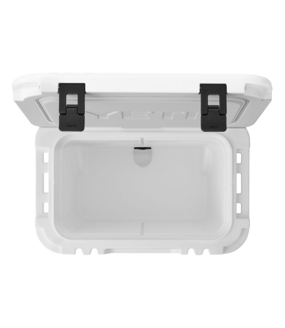 L.L.Bean Yeti Roadie 32 Wheeled Cooler OUTDOOR EQUIPMENT