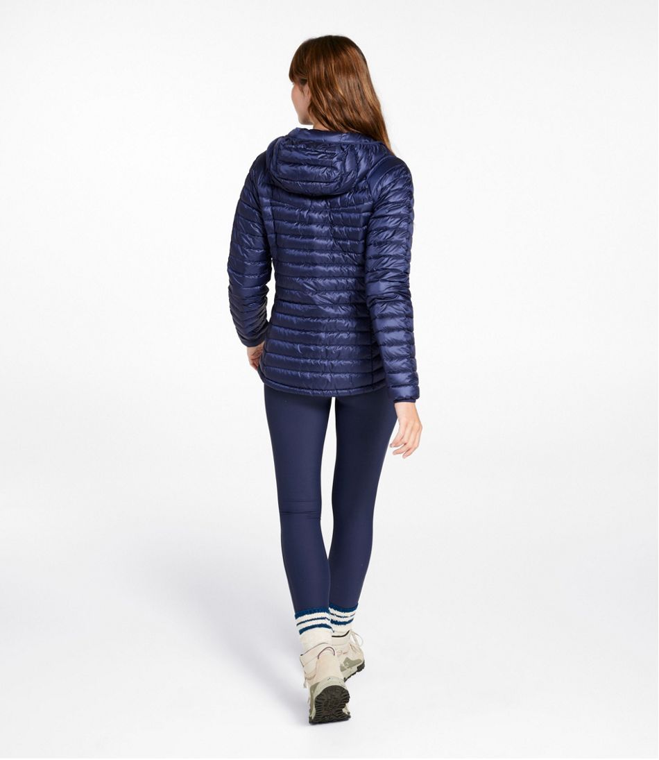 L.L.Bean Women's Ultralight 850 Down Hooded Sweater OUTERWEAR