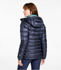 L.L.Bean Women's Ultralight 850 Down Hooded Jacket OUTERWEAR