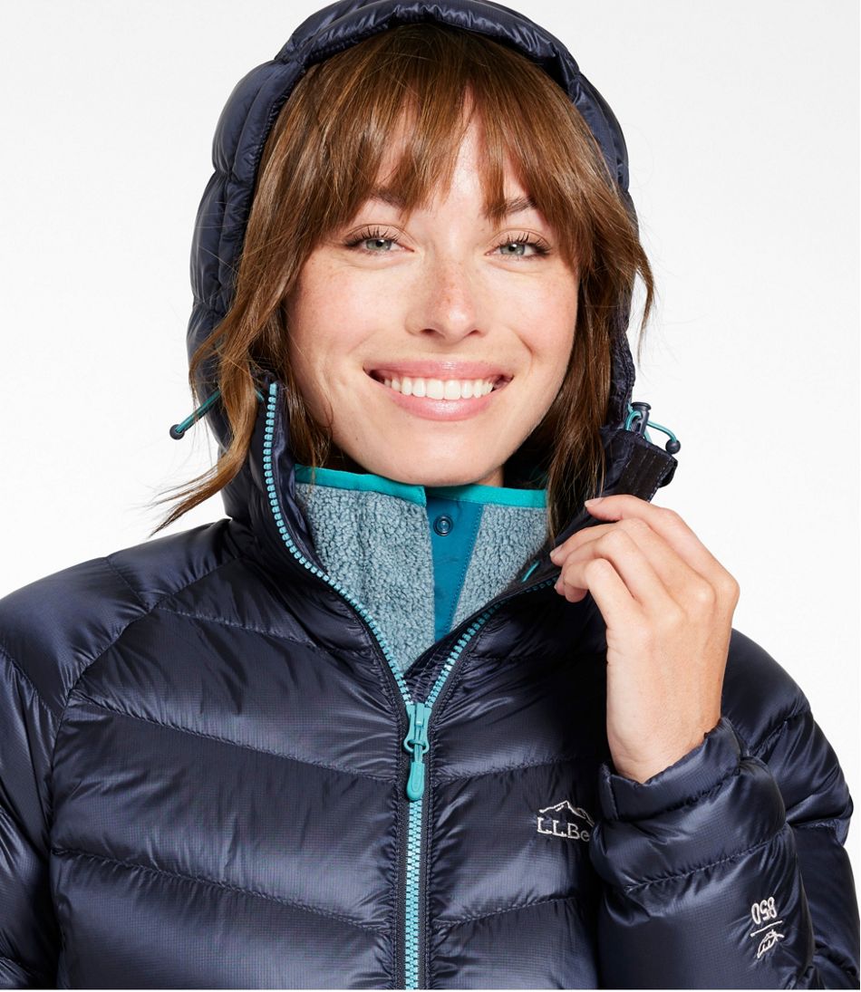 L.L.Bean Women's Ultralight 850 Down Hooded Jacket OUTERWEAR